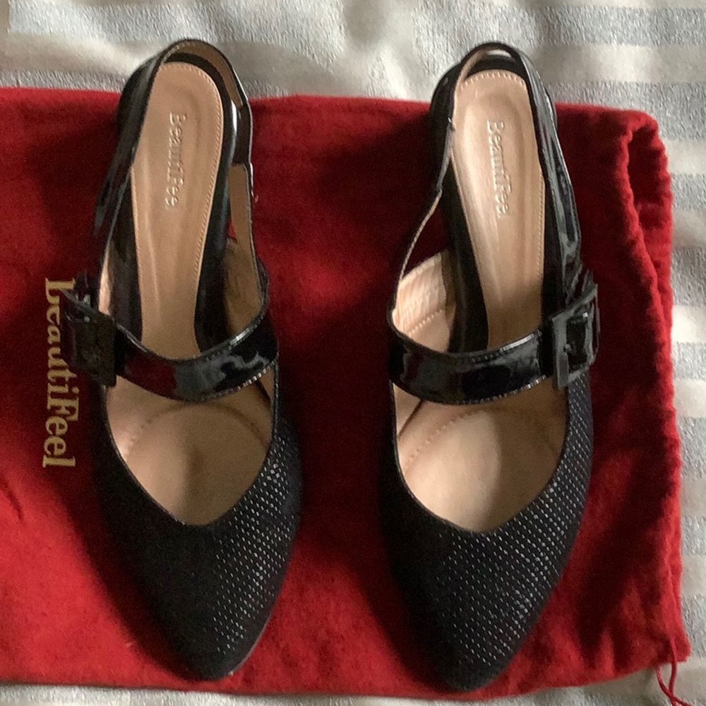 Due to feet surgery don’t fit any longer